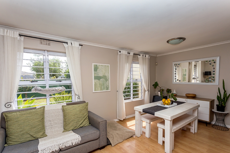 To Let 3 Bedroom Property for Rent in Sunningdale Western Cape